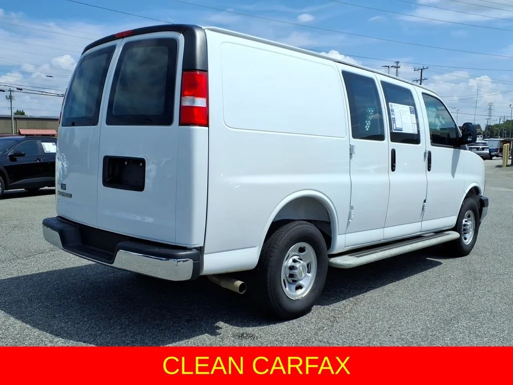 Used 2025 White Chevrolet Work Van image 2