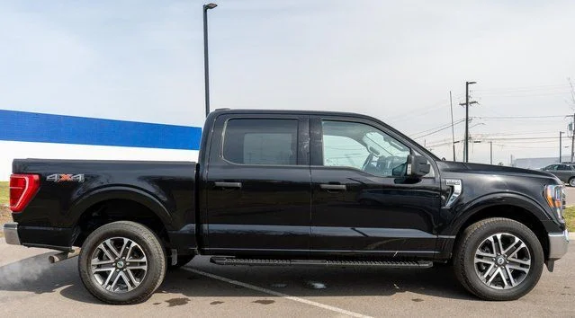 Used 2023 Black Ford XLT image 5