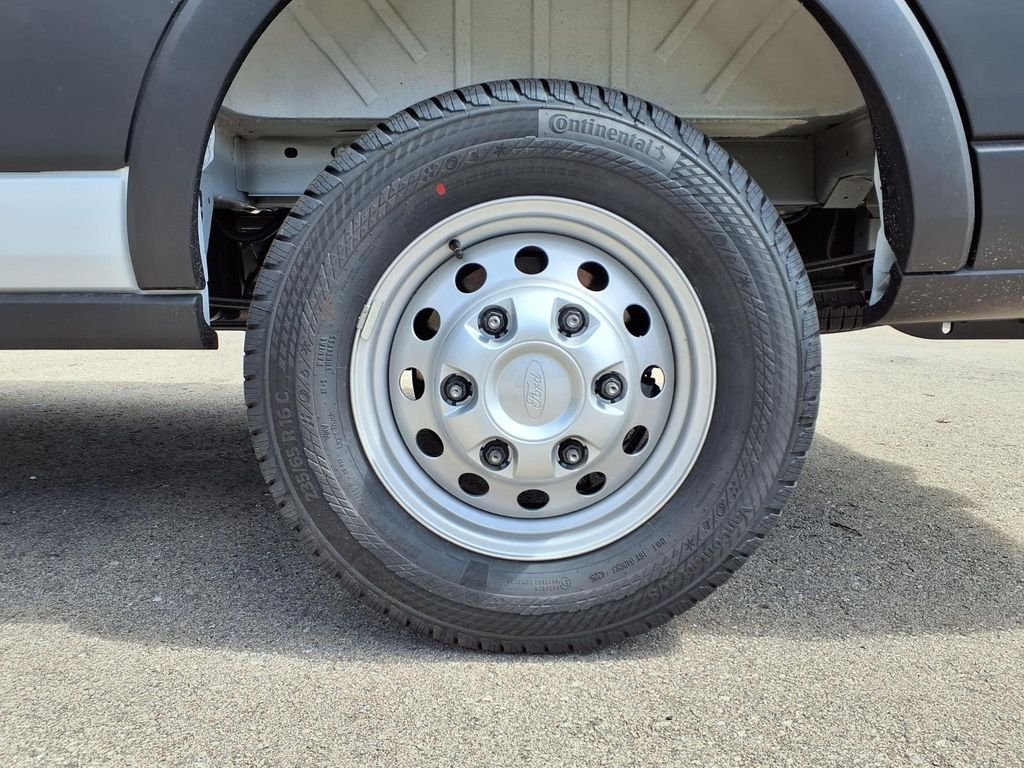 New 2026 Oxford White Ford Cargo Van image 7