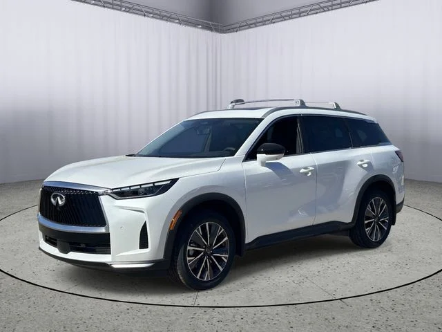 New 2027 RADIANT WHITE INFINITI Luxe FWD image 2