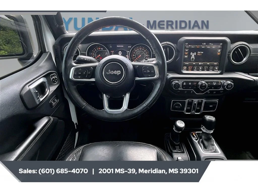 Used 2018 Bright White Clearcoat Jeep Unlimited Sahara image 5
