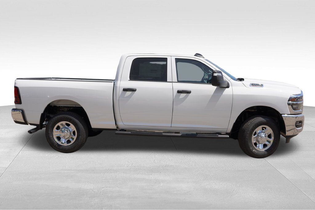 New 2026 Bright White Clear-Coat Exterior Paint RAM Tradesman image 2