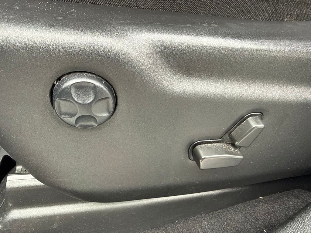 Used 2021 White Jeep Laredo X image 24