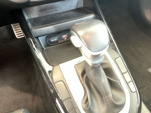 Used 2023 White Kia GT-Line image 23