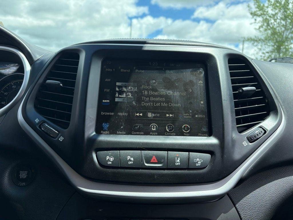 Used 2017 Deep Cherry Red Crystal Pearlc Jeep Overland image 10
