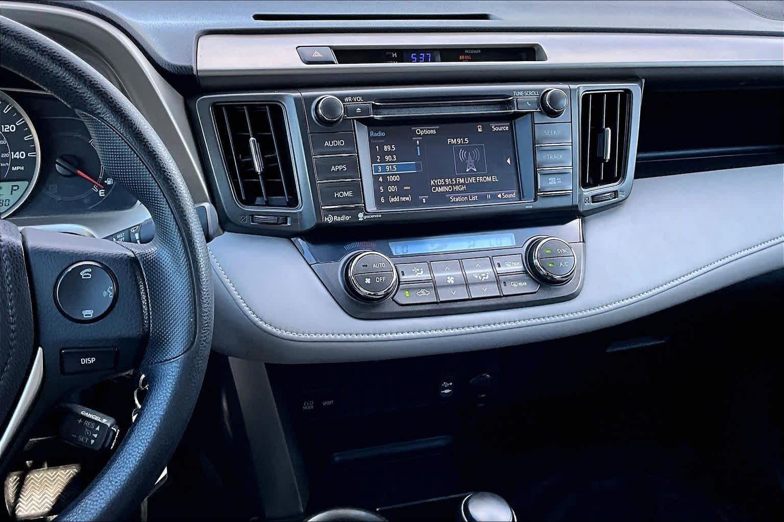 Used 2015 Classic Silver Metallic Toyota XLE image 6