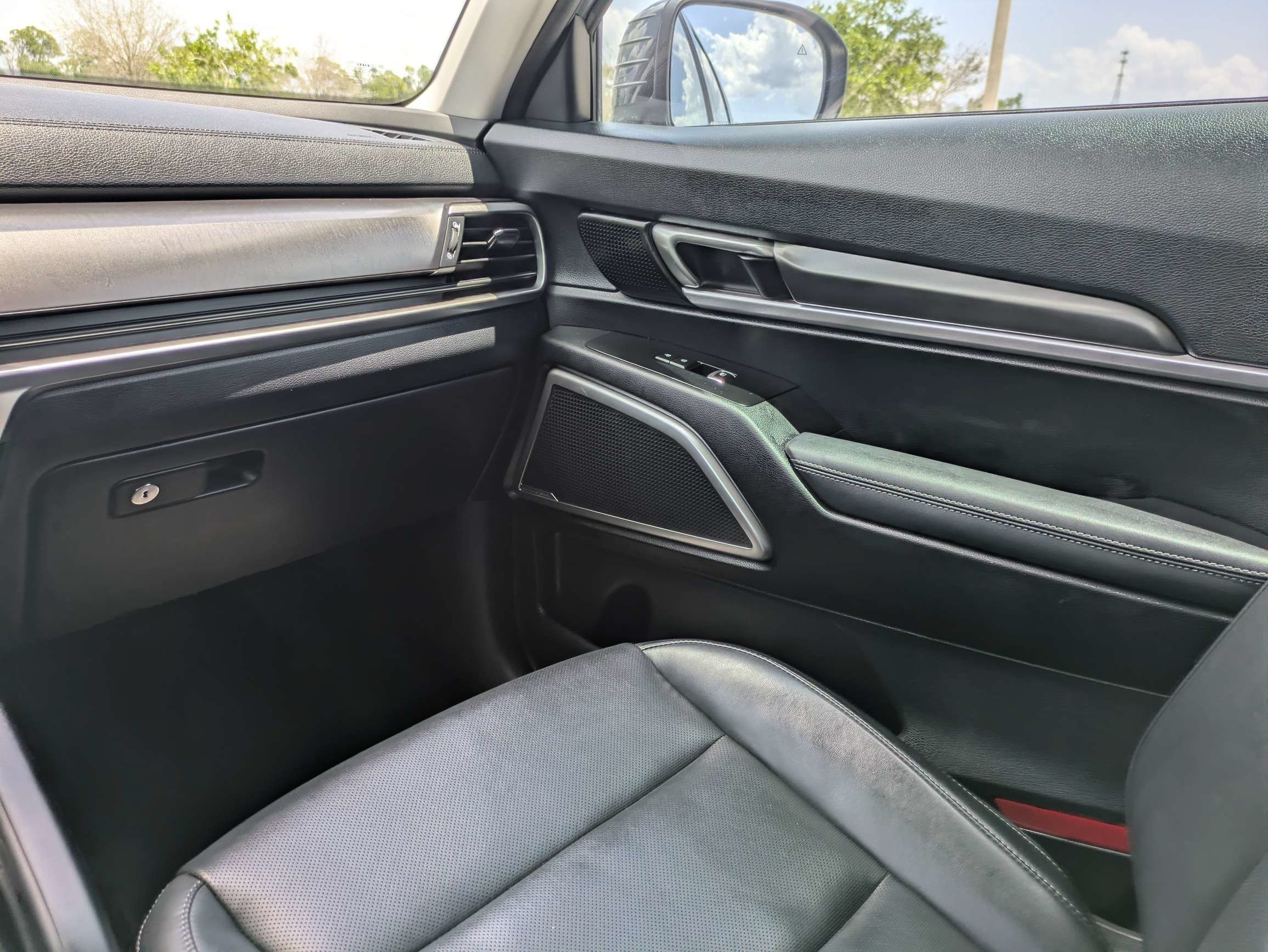 Certified Used 2023 Gravity Gray Kia S image 19