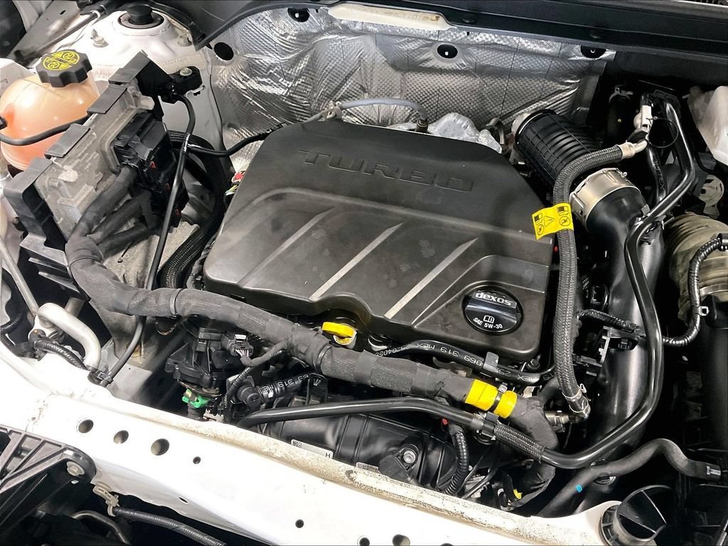Used 2024 Summit White Chevrolet ACTIV image 35