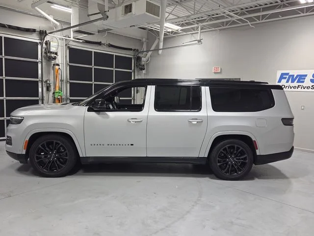 Used 2024 Silver Jeep Series II image 4