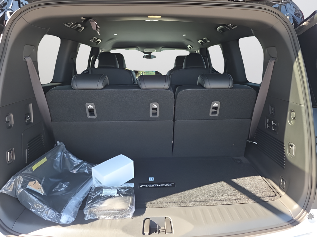 New 2026 White Nissan PRO-4X image 13