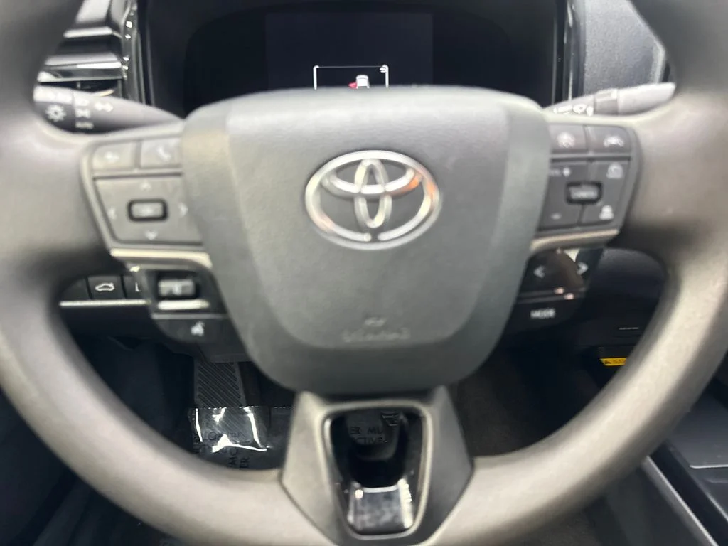 Used 2025 White Toyota LE image 58