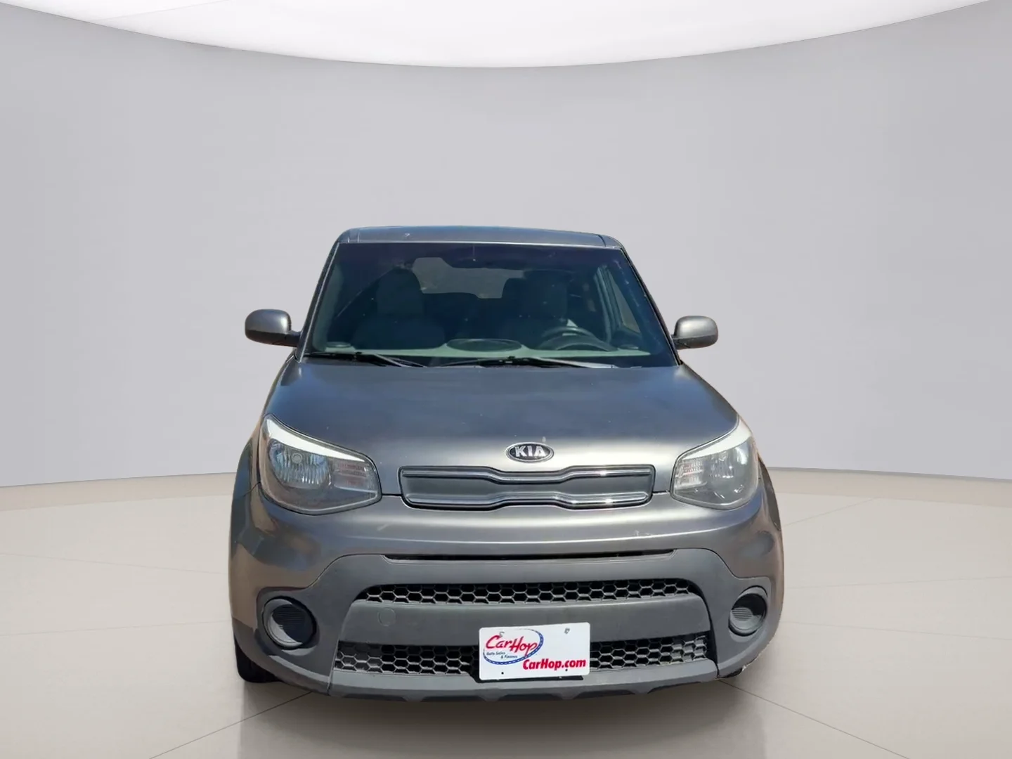 Used 2018 Gray Kia BASE image 2