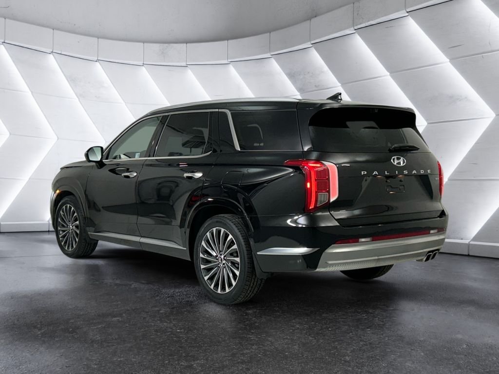 Used 2025 Black Hyundai Calligraphy image 6
