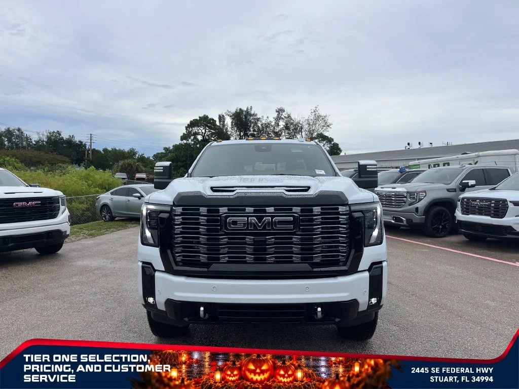 New 2026 Glacier White Tricoat GMC Denali Ultimate image 3