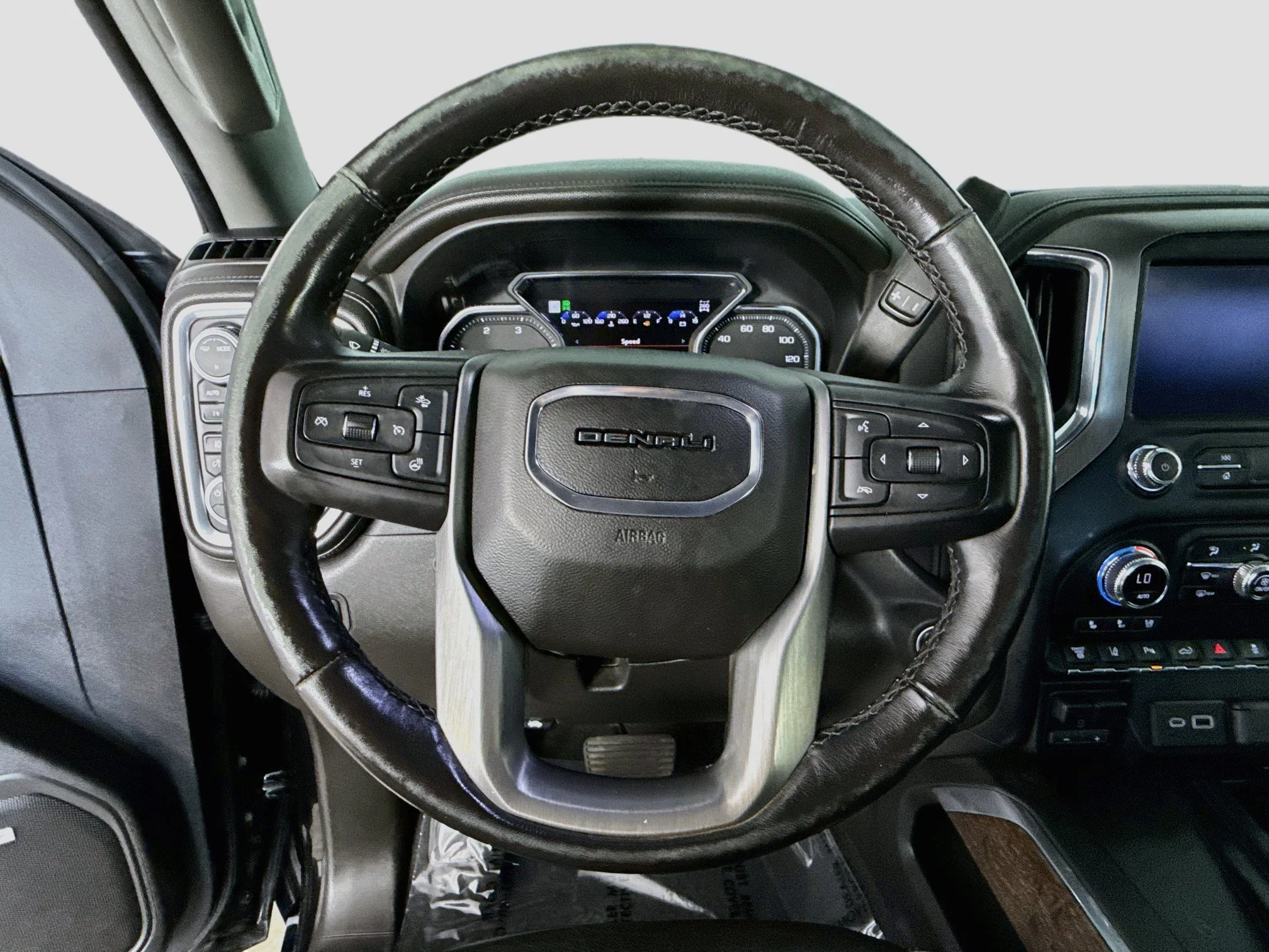 Used 2022 Ebony Twilight Metallic GMC Denali image 13