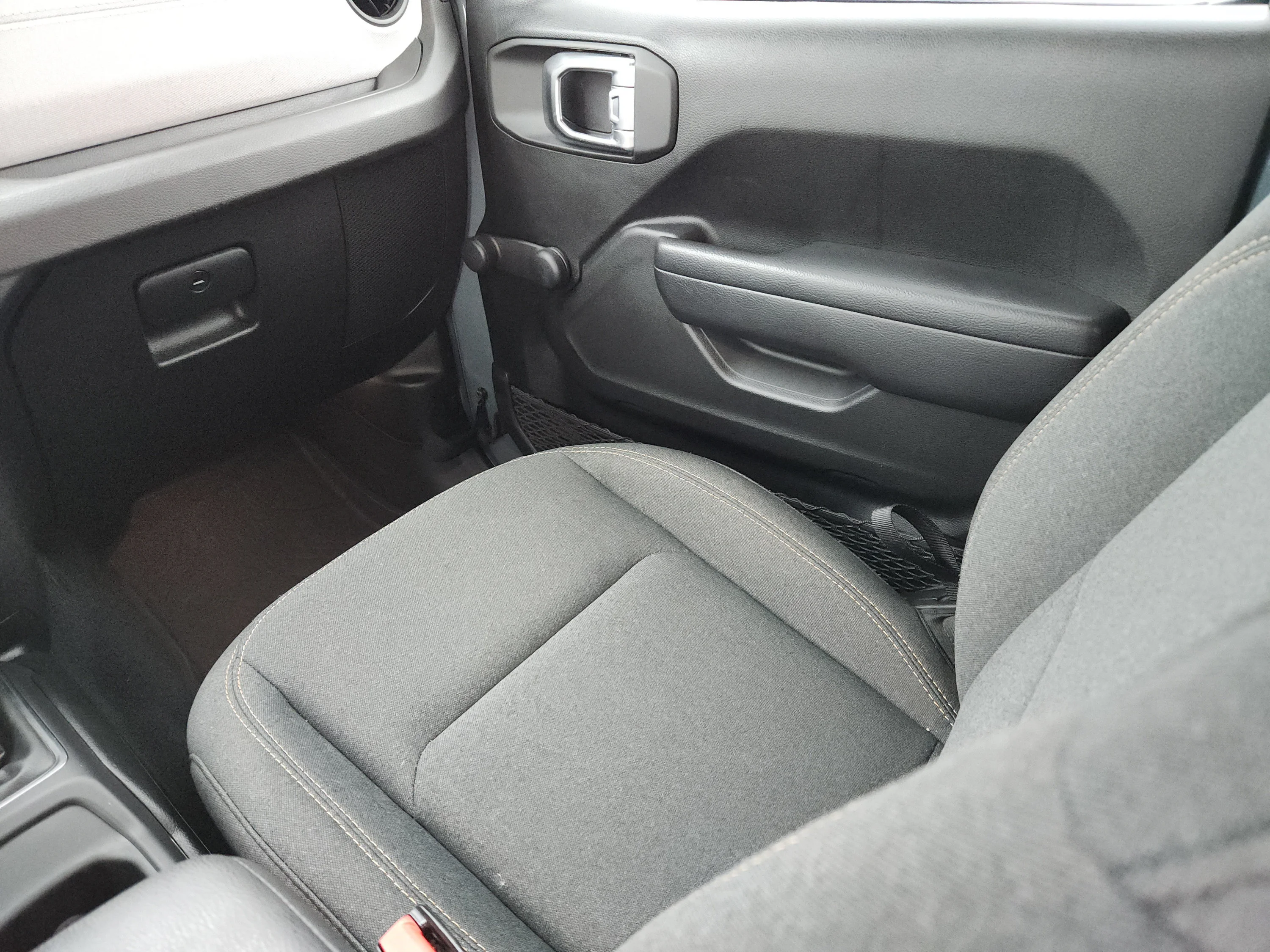 Used 2024 Anvil Clear Coat Jeep Sport image 21