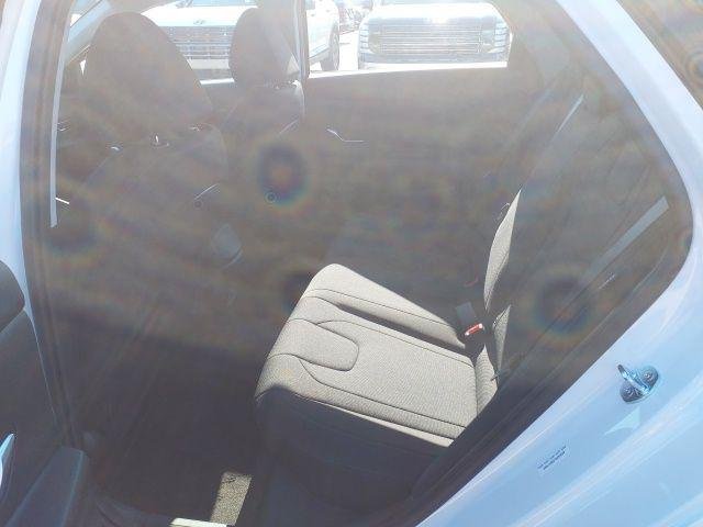 New 2026 White Hyundai SE image 10