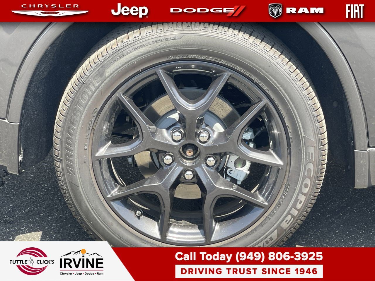 New 2026 Vapor Gray Exterior Paint Dodge GT HEMI V8 image 11
