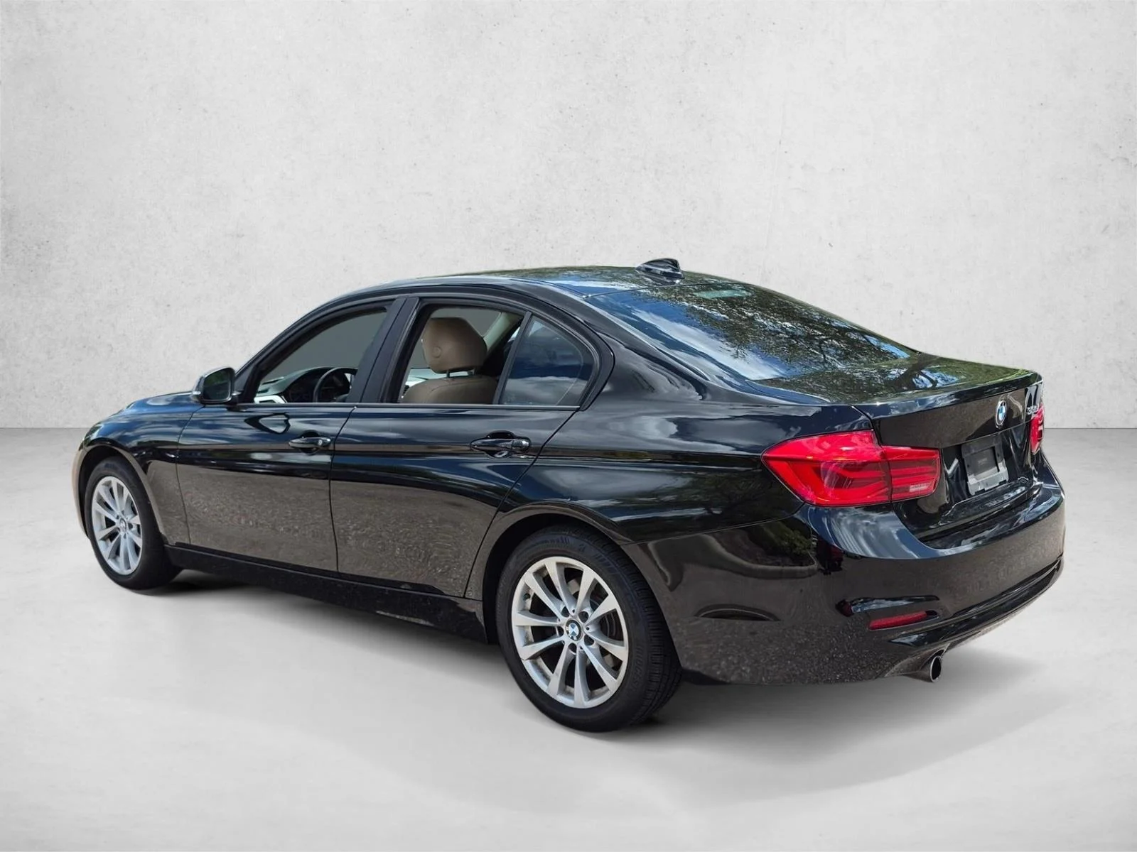Used 2018 Jet Black BMW 320i image 6