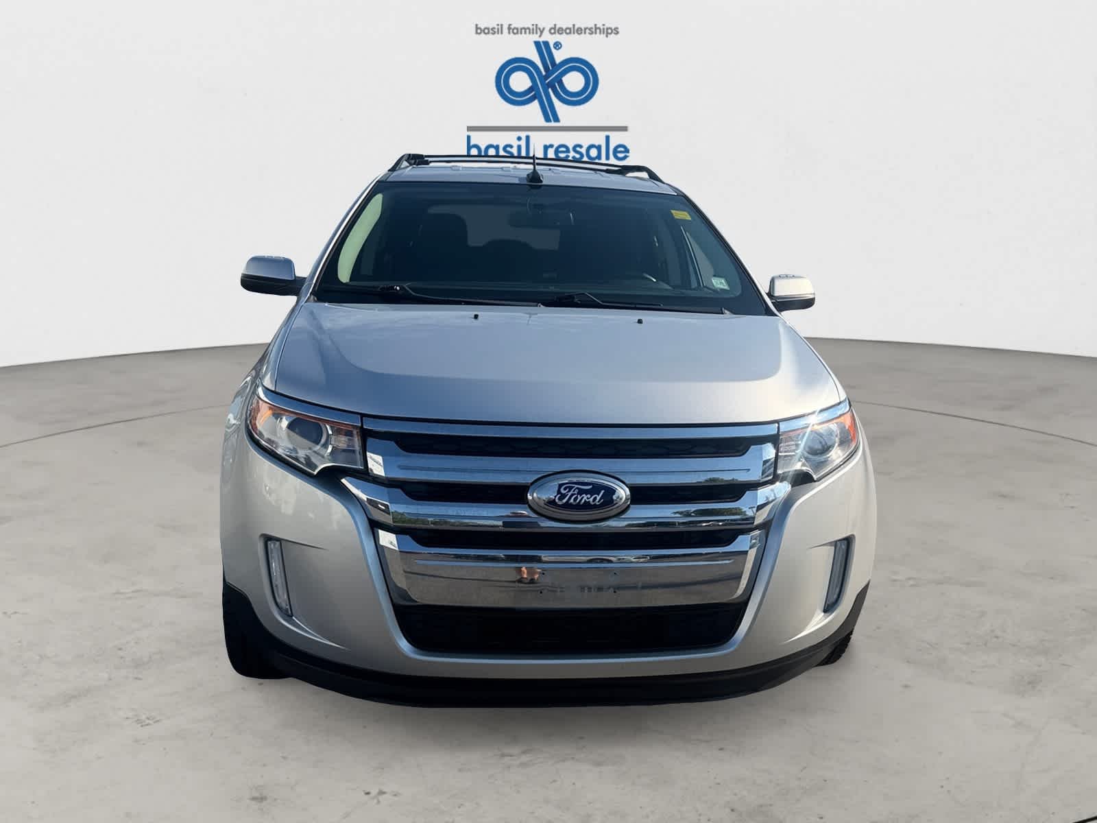 Used 2014 Ingot Silver Metallic Ford SEL image 9