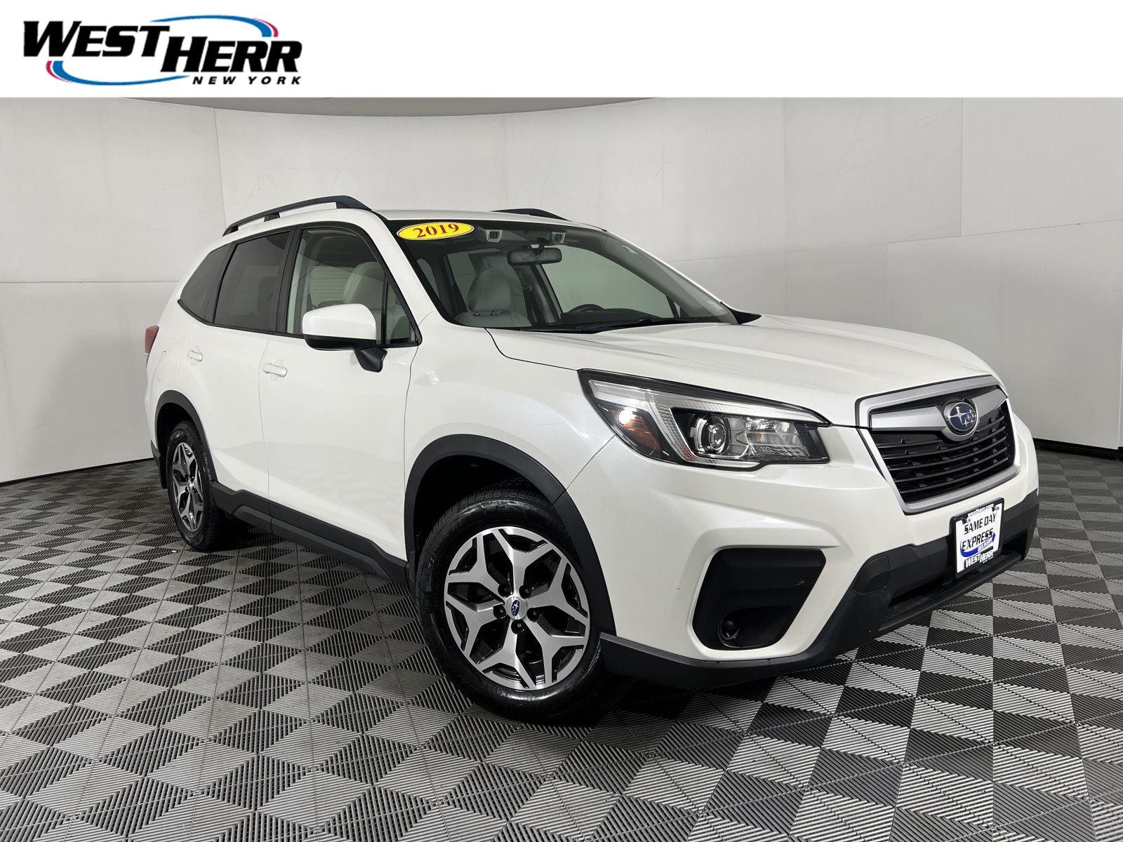 Used 2019 Crystal White Pearl Subaru Premium image 1