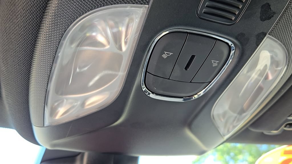 Used 2025 Hydro Blue Pearlcoat Jeep Trailhawk image 24
