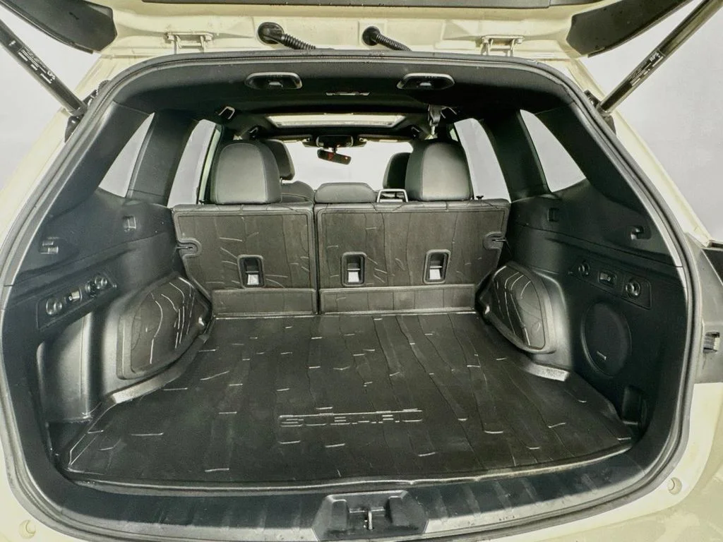 Used 2023 Crystal White Pearl Subaru Wilderness image 35