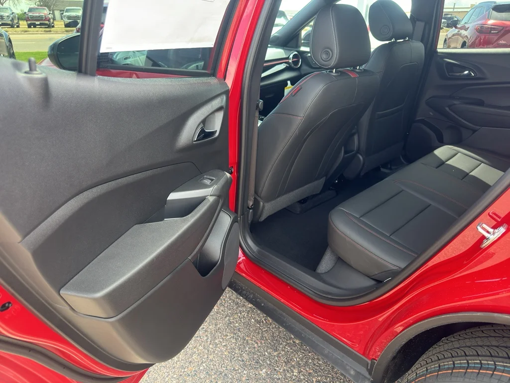 2026 Chevrolet Trax RS - Photo 12