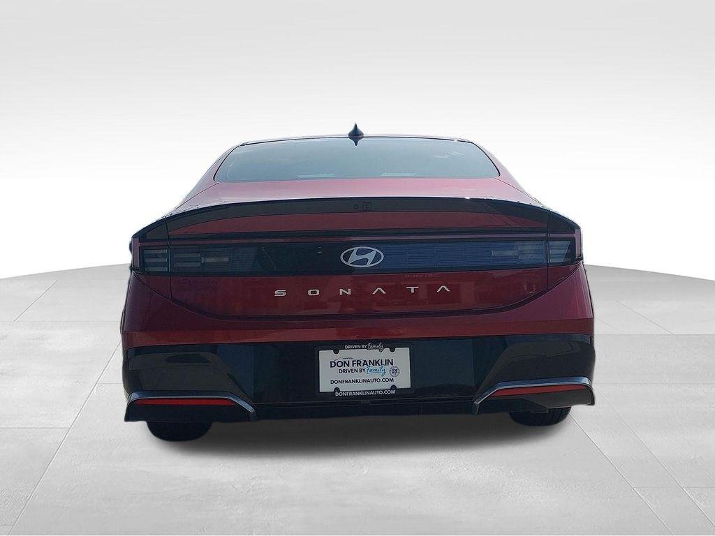 2026 Hyundai Sonata SEL - Photo 4