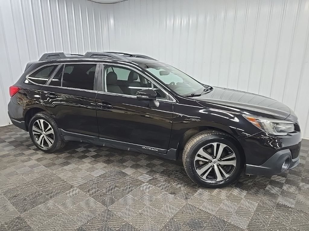 Used 2018 Black Subaru 2.5i image 1