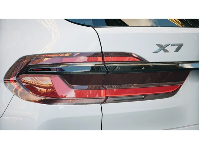 New 2027 Alpine White BMW  image 8