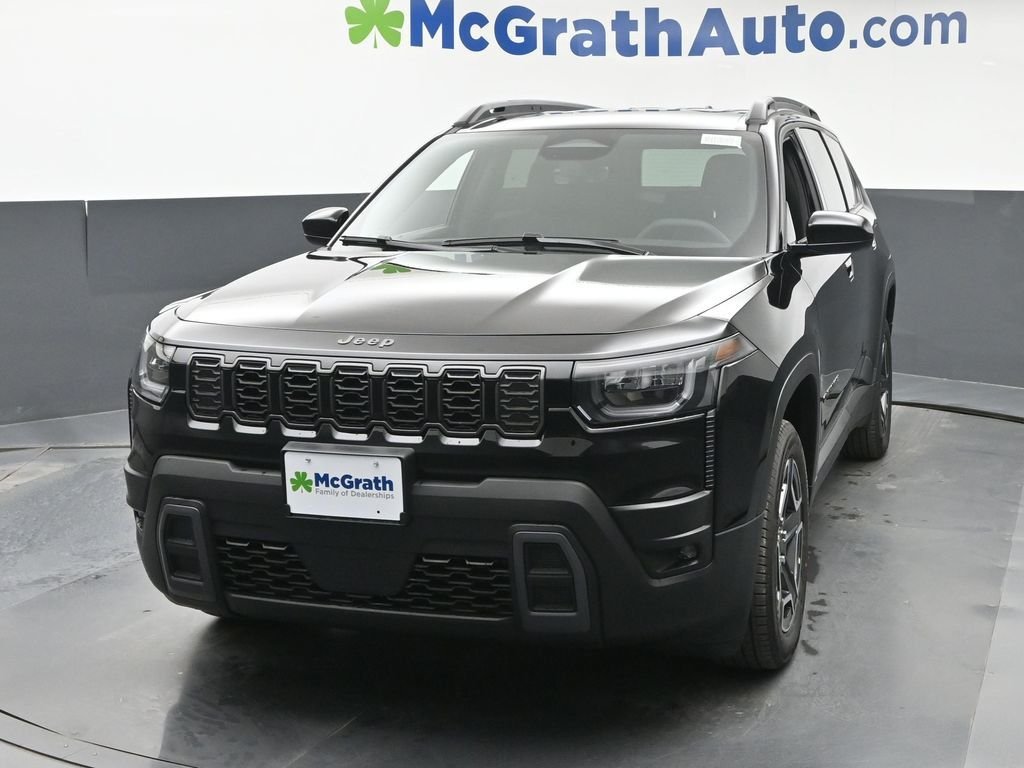 New 2026 Diamond Black Crystal Pearlcoat Jeep Laredo image 16