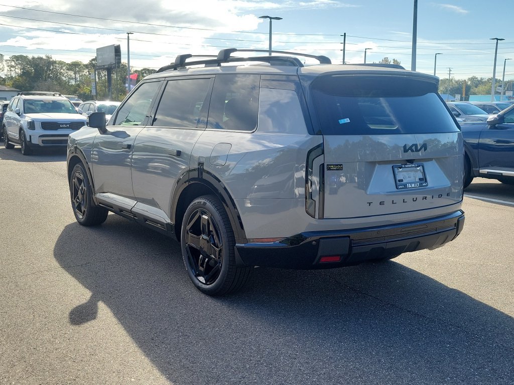New 2027 Wolf Gray Kia X-Line EX image 4