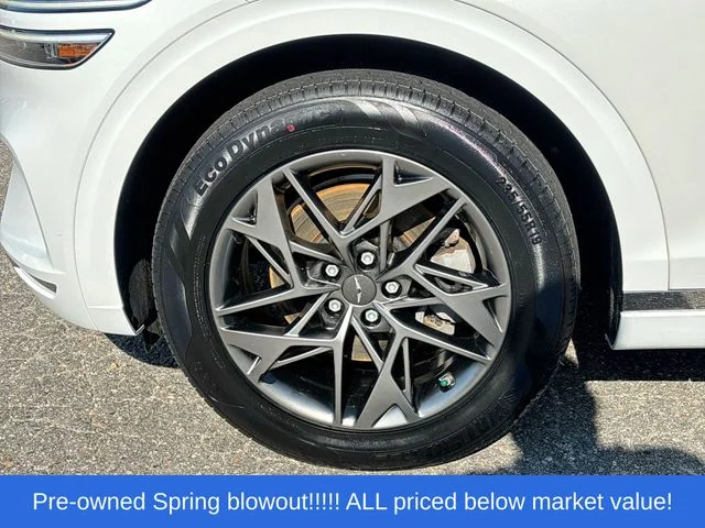 Used 2022 White Genesis 2.5T image 13