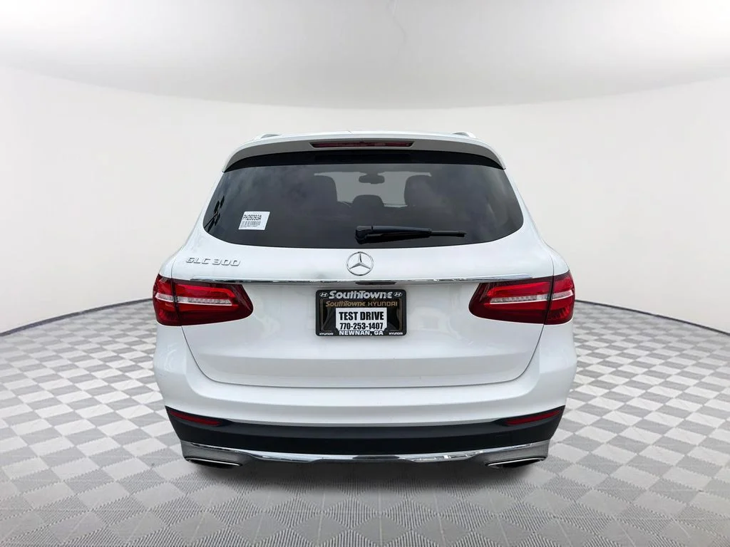 Used 2019  Mercedes-Benz GLC 300 image 6