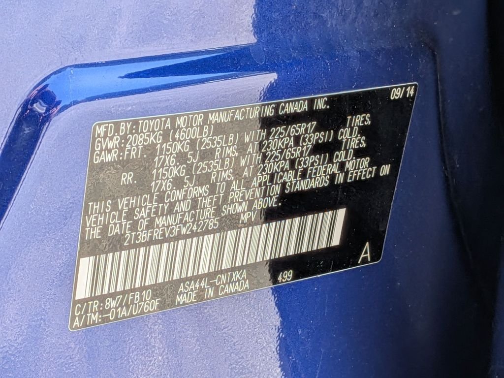 Used 2015 Blue Toyota LE image 31