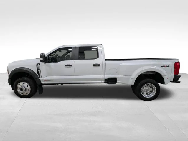 New 2026 Oxford White Ford F-450® XL image 35