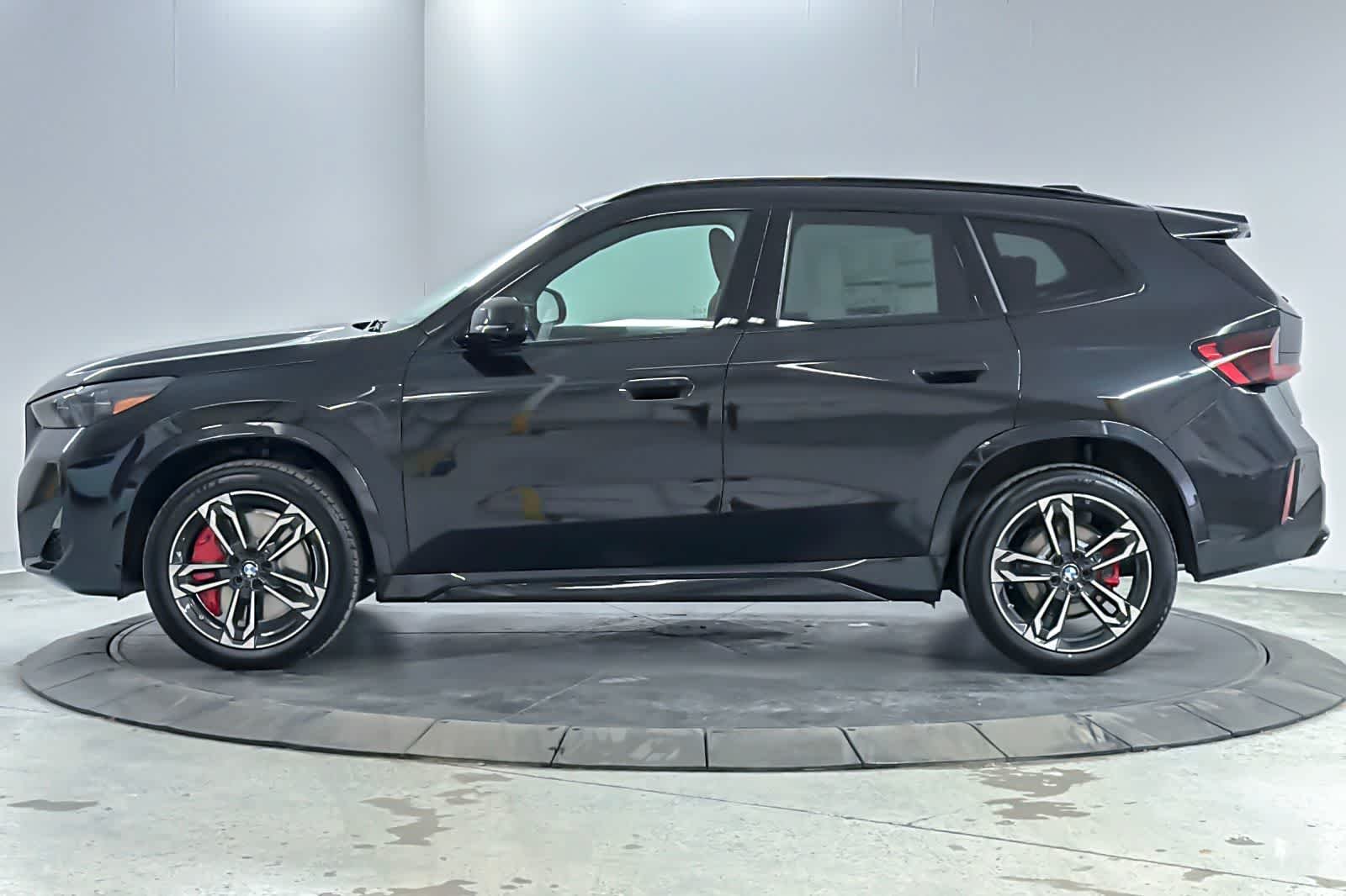 New 2026 Black Sapphire Metallic BMW xDrive28i image 5