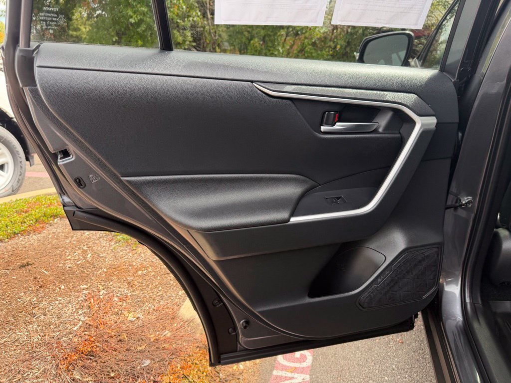 Used 2023 Magnetic Gray Metallic/Midnight Black Metallic Toyota XLE Premium image 28