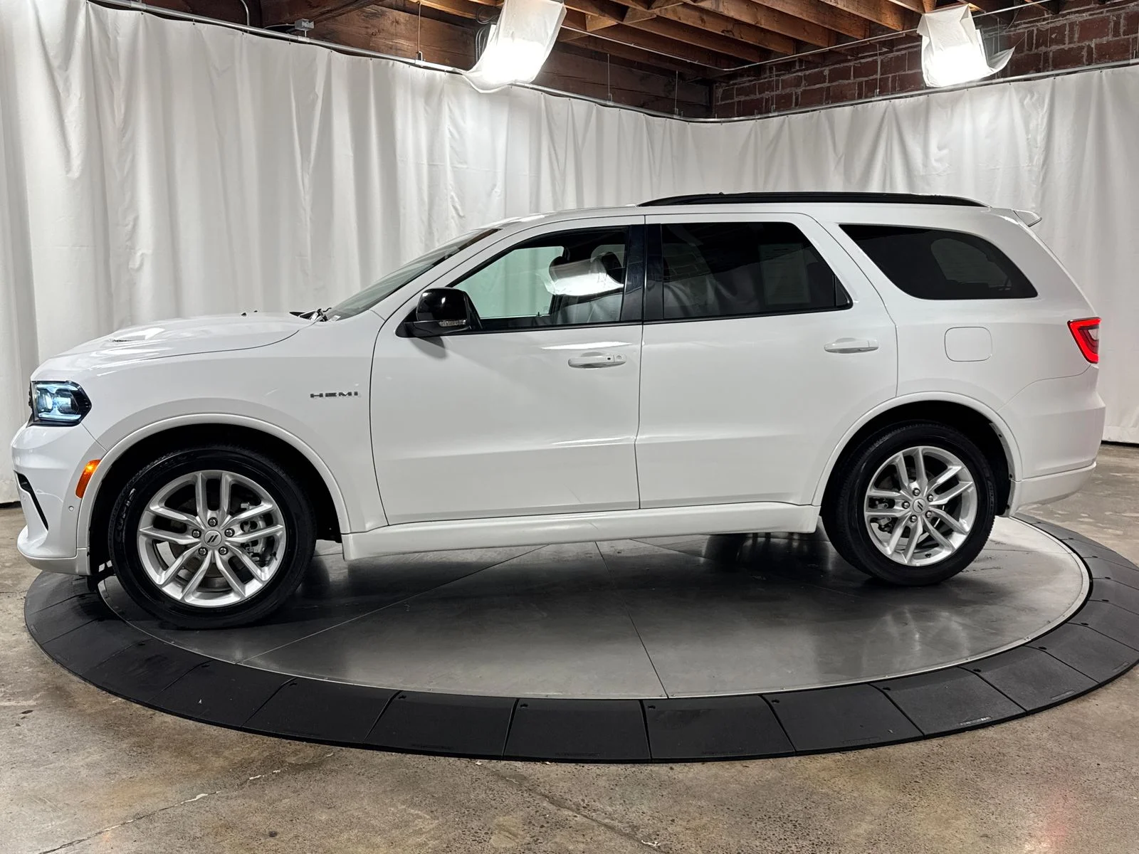 Used 2025 White Dodge R/T Plus image 10