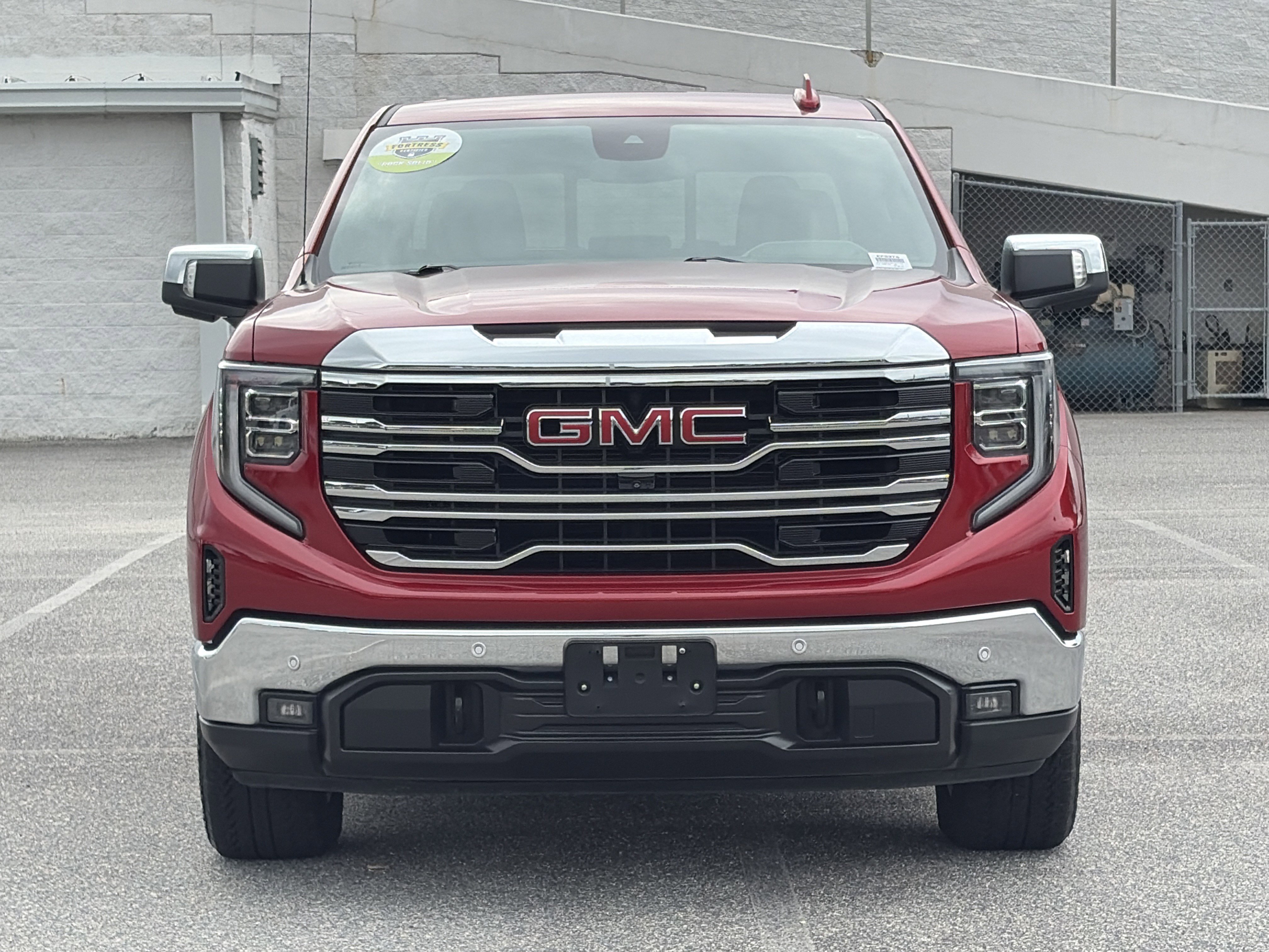 2024 GMC Sierra 1500 SLT - Photo 27