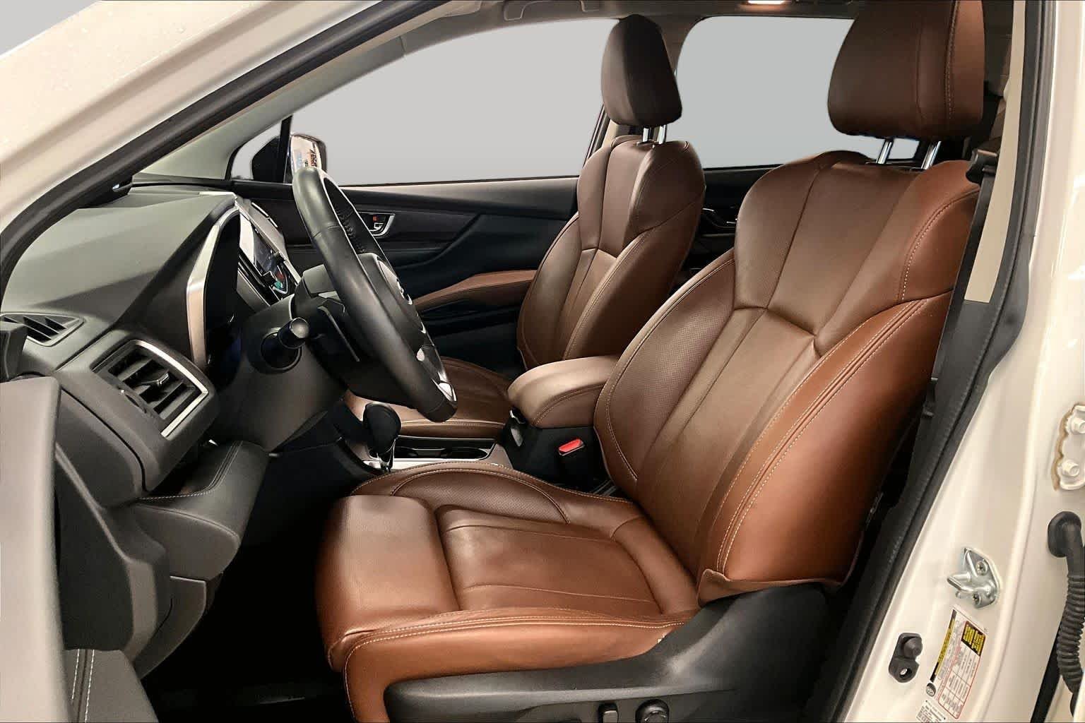 Used 2023 Crystal White Pearl Subaru Touring image 7