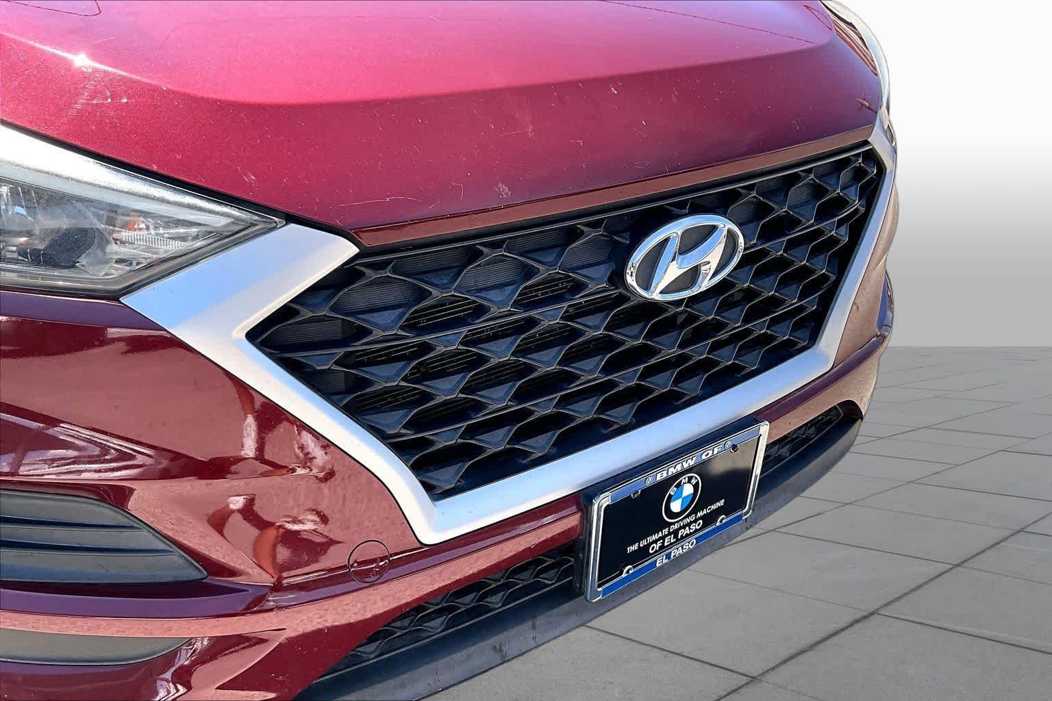 Used 2019 Gemstone Red Hyundai SE image 28