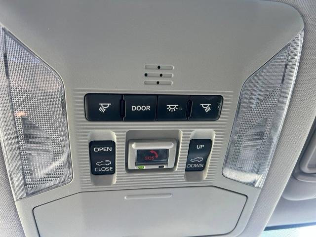 Used 2021 Silver Sky Metallic Toyota  image 29