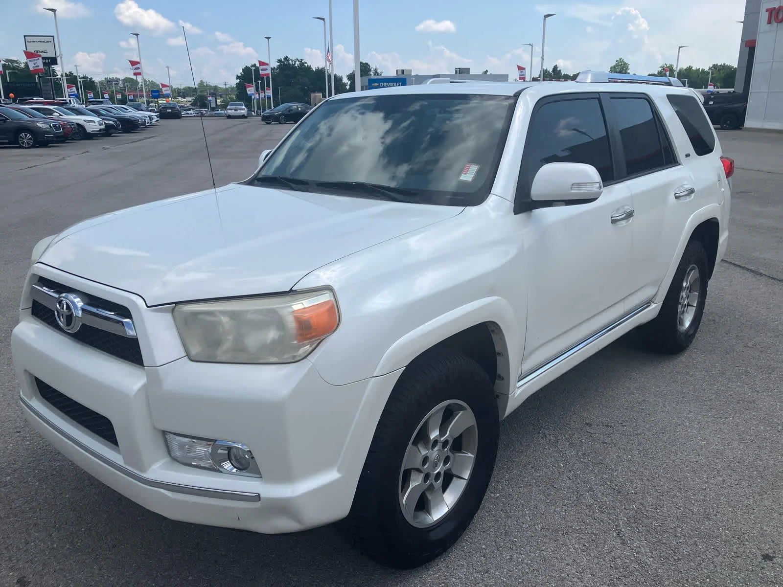 Used 2013 Blizzard Pearl Metallic Toyota SR5 image 3