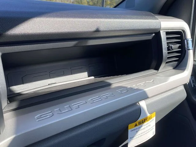New 2026 Oxford White Ford XL image 18