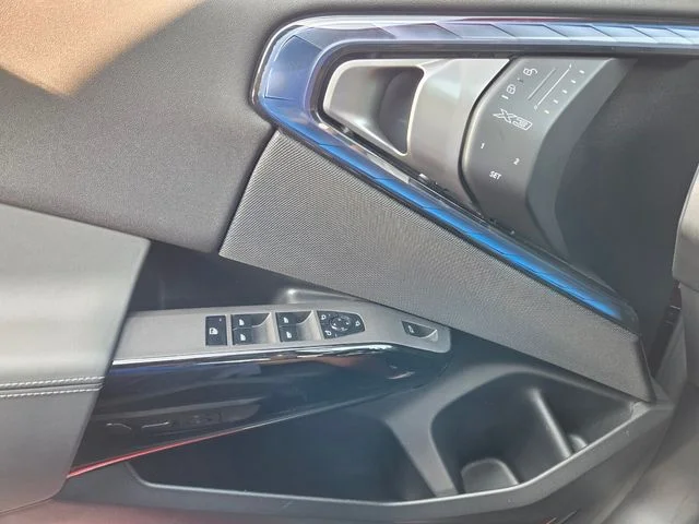 Used 2026 Red BMW M50 xDrive image 44
