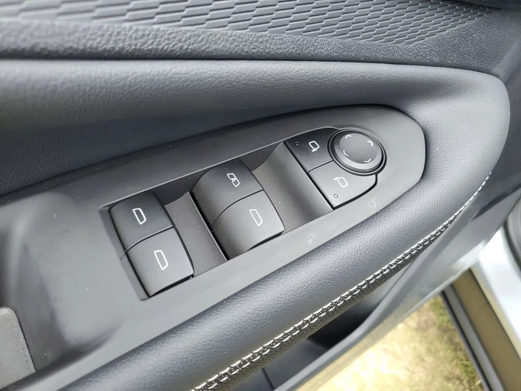 2026 Chevrolet Blazer EV LT - Photo 18