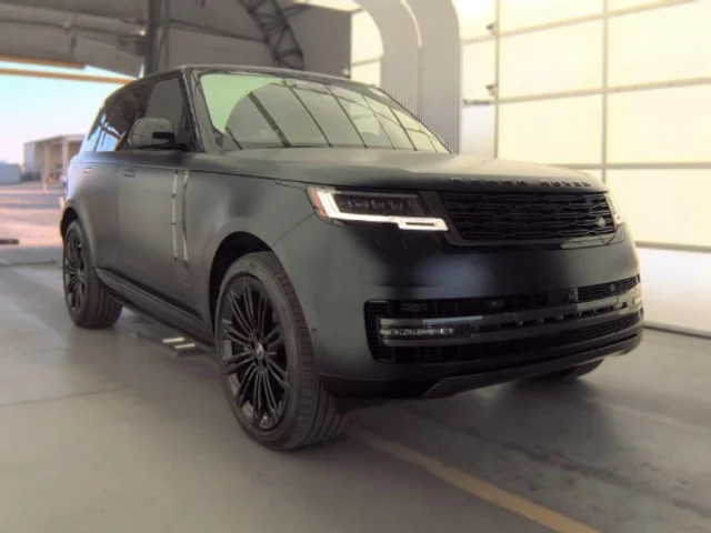2025 Land Rover Range Rover SE