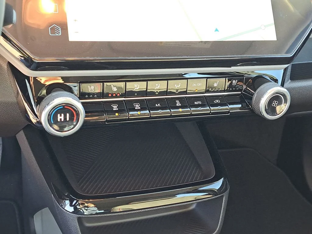 2027 Chevrolet Bolt RS - Photo 14